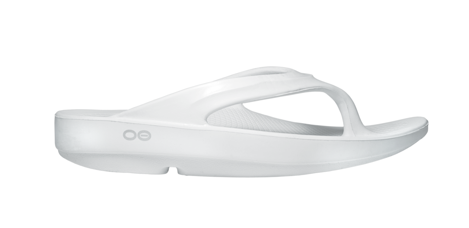 Oofos discount white sandals